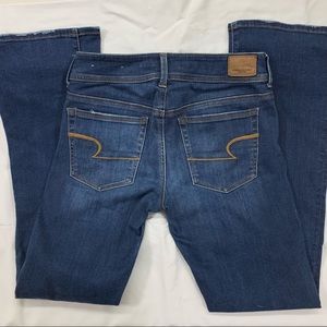 American Eagle outfitters super stretch kick boot cut size 6 denim blue jeans